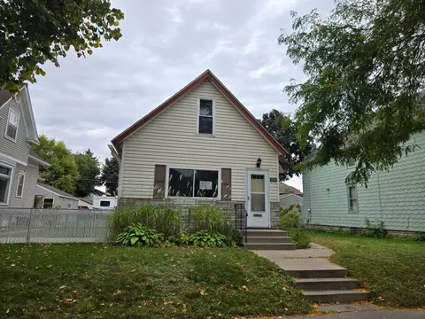 434 Arbor St, Saint Paul, MN 55102