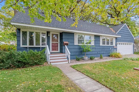 4537 Washington St NE, Columbia Heights, MN 55421