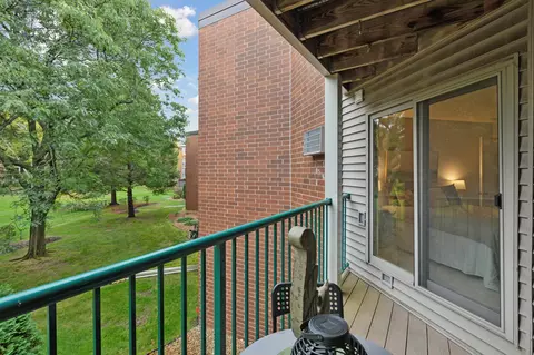1700 Four Oaks Rd #226B, Eagan, MN 55121 photo 14