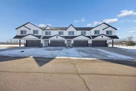 1104 45th Ave NE, Saint Cloud, MN 56304