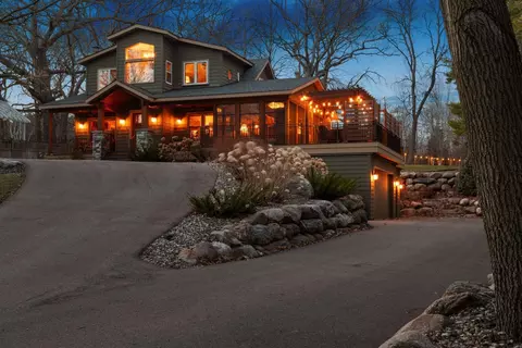 14908 Glen Oak St, Minnetonka, MN 55345