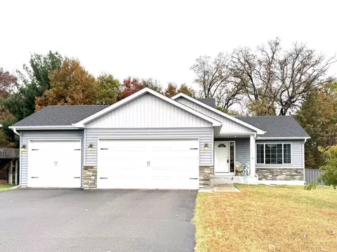 25526 12th St W, Zimmerman, MN 55398
