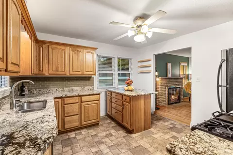 10627 Thomas Ave S, Bloomington, MN 55431 photo 8