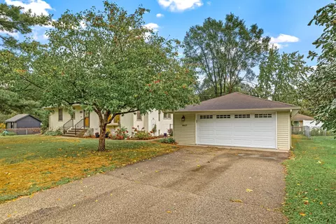 10627 Thomas Ave S, Bloomington, MN 55431 photo 2
