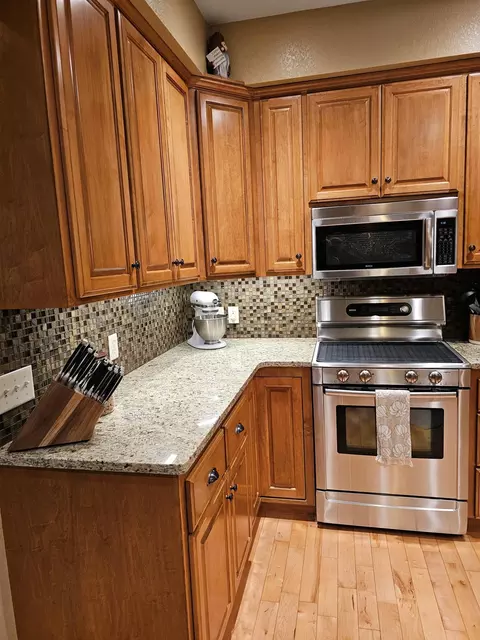 Kitchen - 524 19th St SE, Willmar, MN 56201 photo 2 of 5