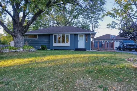 1008 W 80 12 St, Bloomington, MN 55420
