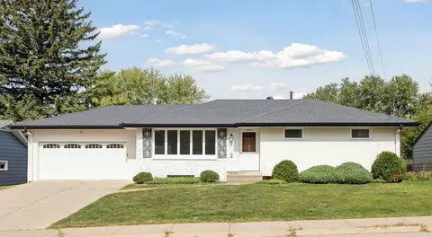 1401 44th Ave NE, Columbia Heights, MN 55421