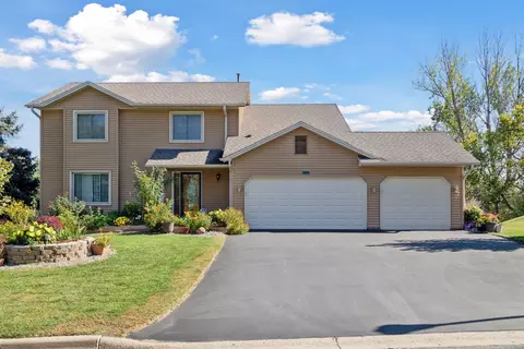 4156 Hilltop Ln, Eagan, MN 55123