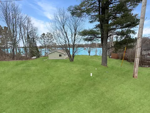 Exterior - 2153 River Rd, Duluth, MN 55803 photo 10 of 16