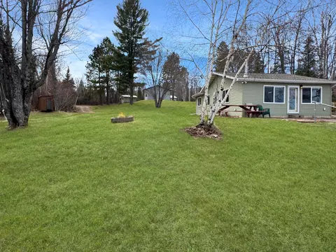Exterior - 2153 River Rd, Duluth, MN 55803 photo 7 of 16