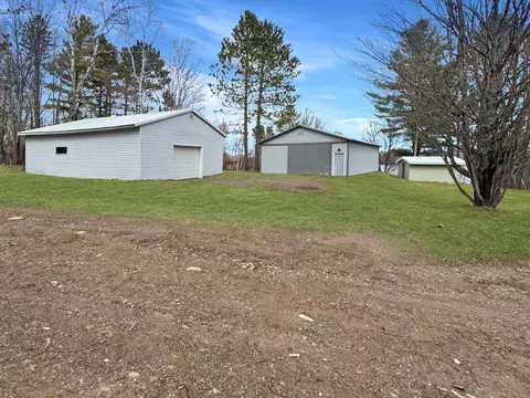 Exterior - 2153 River Rd, Duluth, MN 55803 photo 13 of 16