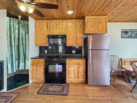 Kitchen - 2153 River Rd, Duluth, MN 55803 photo 3 of 3