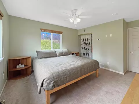 Bedroom - 2153 River Rd, Duluth, MN 55803 photo 5 of 7