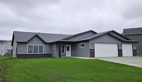 466 Skylane St, Kindred, ND 58051