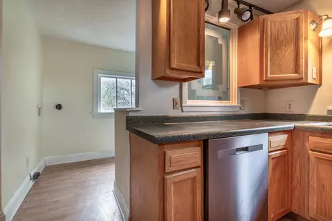 717 9th St N, Fargo, ND 58102 photo 6