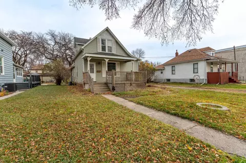 717 9th St N, Fargo, ND 58102 photo 2
