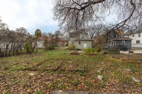 717 9th St N, Fargo, ND 58102 photo 23