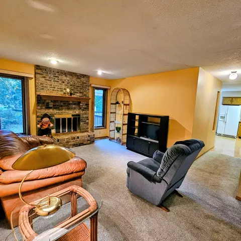 15097 67th Pl N, Maple Grove, MN 55311