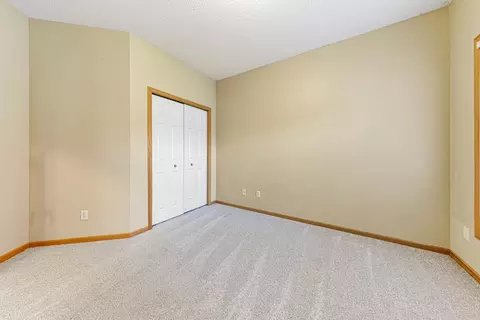 Bedroom - 2712 Village Dr, Faribault, MN 55021 photo 2 of 6