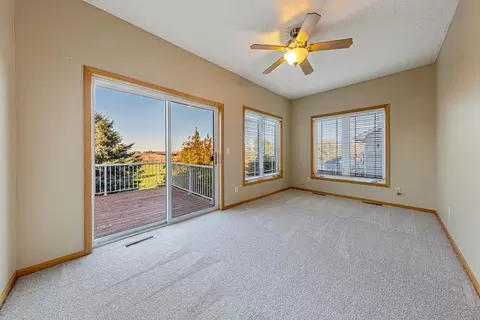 Bedroom - 2712 Village Dr, Faribault, MN 55021 photo 3 of 6