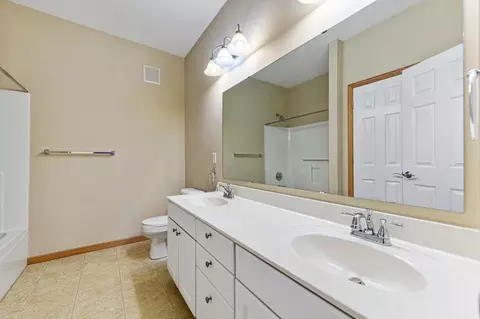 Bath - 2712 Village Dr, Faribault, MN 55021 photo 1 of 2
