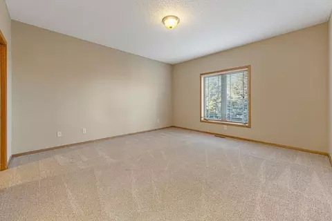 Bedroom - 2712 Village Dr, Faribault, MN 55021 photo 4 of 6