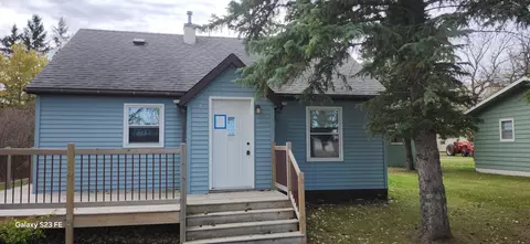 803 Main St S, Karlstad, MN 56732