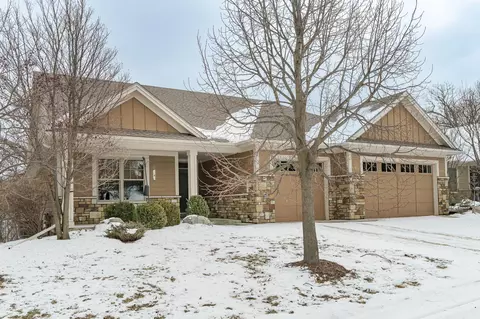 848 Fox Valley Pl SW, Rochester, MN 55902