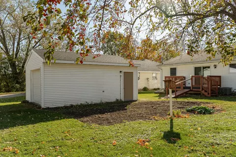 Exterior - 209 E Henry St, Le Roy, MN 55951 photo 8 of 8