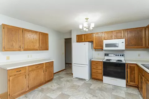 Kitchen - 209 E Henry St, Le Roy, MN 55951 photo 3 of 3