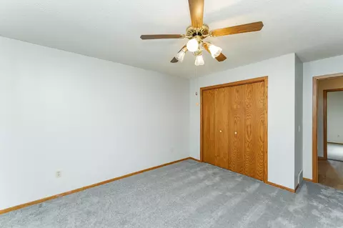 Bedroom - 209 E Henry St, Le Roy, MN 55951 photo 4 of 7