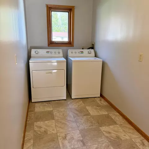 Other - 209 E Henry St, Le Roy, MN 55951 photo 1 of 10