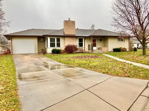 125 Bianchi Dr, New Ulm, MN 56073