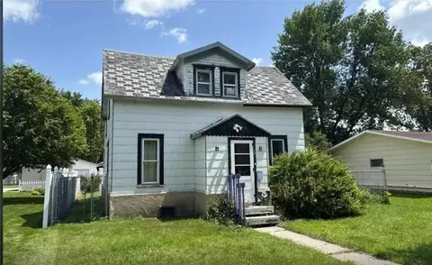 118 12th St N, Breckenridge, MN 56520