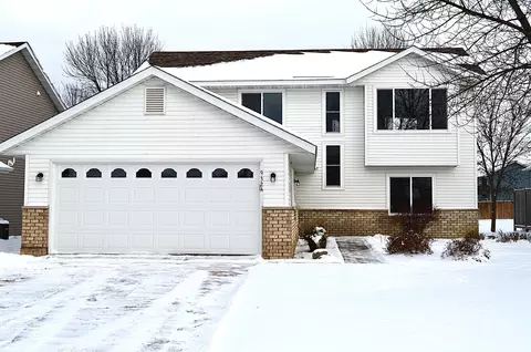 9324 Goodrich Dr, Monticello, MN 55362