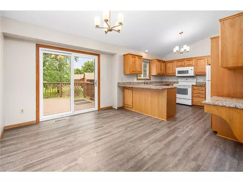 7009 Rolling View Dr, Saint Cloud, MN 56303 photo 5