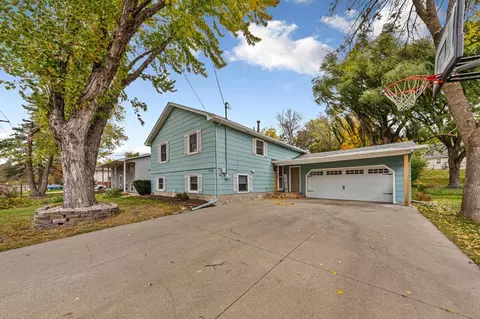 316 Stoltzman Rd, Mankato, MN 56001