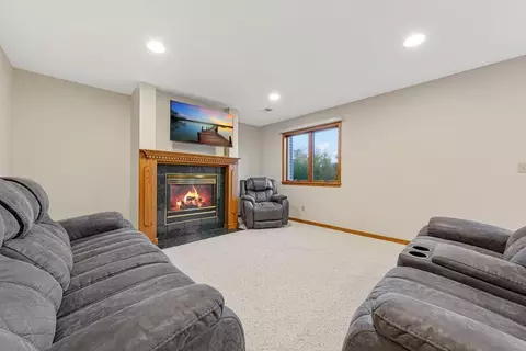 Living - 1308 Greenleaf Rd, Faribault, MN 55021 photo 3 of 5