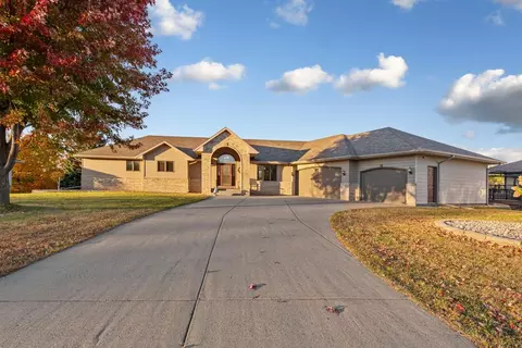 Exterior - 1308 Greenleaf Rd, Faribault, MN 55021 photo 3 of 12