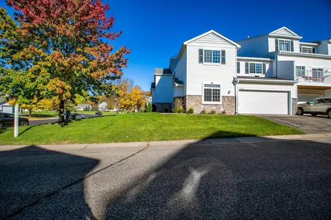 7374 Timber Crest Dr S, Cottage Grove, MN 55016
