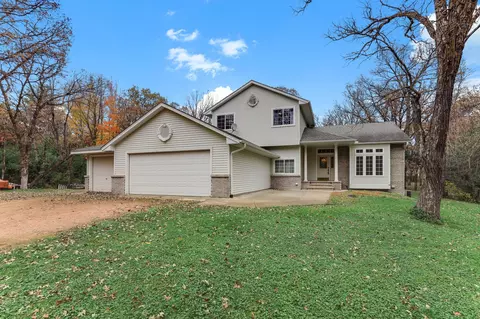 2131 Viking Blvd NW, Oak Grove, MN 55011