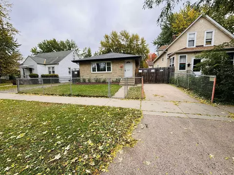 1244 Burr St, Saint Paul, MN 55130