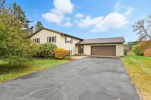 Exterior - 507 9th Ave N, Cold Spring, MN 56320 photo 4 of 9