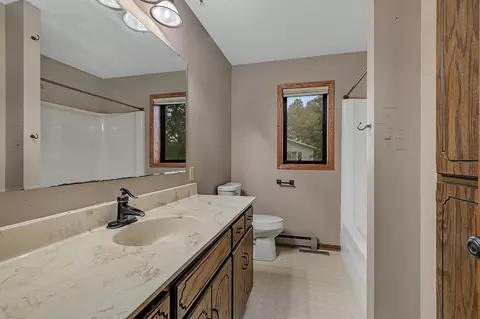 Bath - 507 9th Ave N, Cold Spring, MN 56320 photo 1 of 2