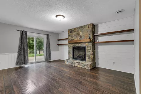 Living - 507 9th Ave N, Cold Spring, MN 56320 photo 7 of 9