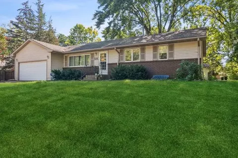 518 Western St, Anoka, MN 55303