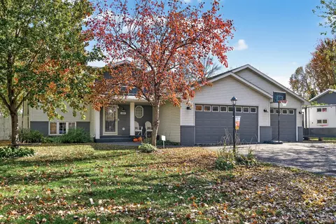 204 Wilson St, Waverly, MN 55390