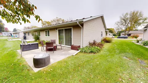 Exterior - 2610 9th St SW, Willmar, MN 56201 photo 1 of 6