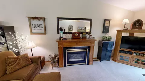 Living - 2610 9th St SW, Willmar, MN 56201 photo 16 of 16