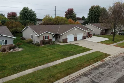 View/Area - 2610 9th St SW, Willmar, MN 56201 photo 1 of 11
